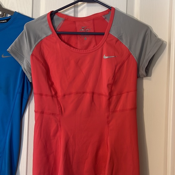 Nike dry fit tshirts womens small bundle of 2 - Picture 5 of 9